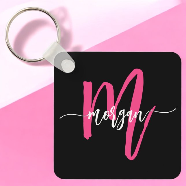 Shock rosa Black Modern Script Girly Monogram Namn Nyckelring (Skapare uppladdad)