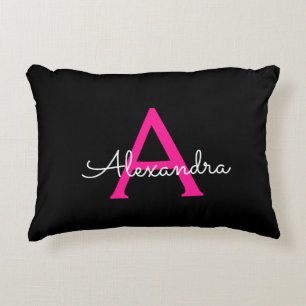 Shock rosa Black Script Girly Monogram Namn Prydnadskudde