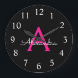 Shock rosa Black Script Girly Monogram Namn Stor Klocka<br><div class="desc">Shock rosa och svart Enkelt skript Monogram Namn Clock. Det gör perfekten söt 16-årsdag,  bröllop,  möhippa,  årsdag,  barndusch eller filmfest för någon som kärlek glam lyx och chic stilar.</div>