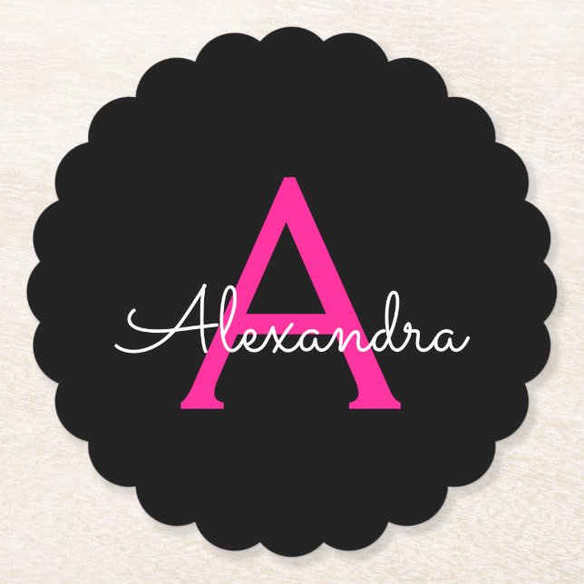 Shock rosa Black Script Girly Monogram Namn Underlägg Papper (Framsida)