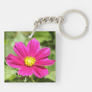 Shock rosa Cosmos blomma nyckelkedja