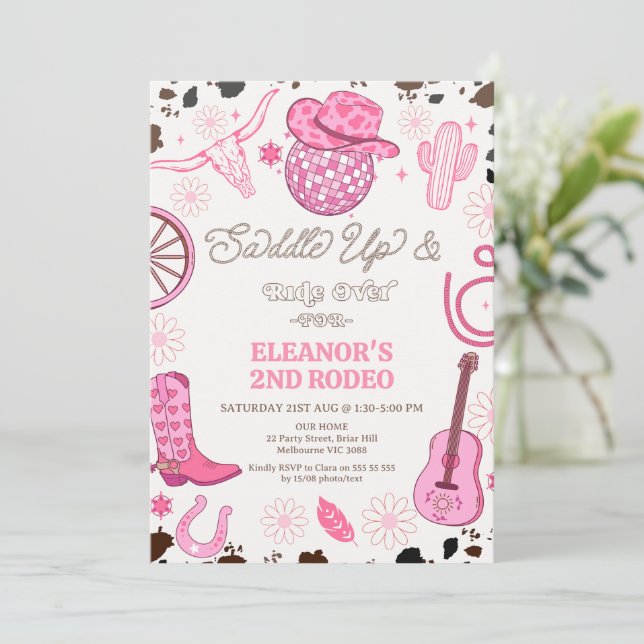 Shock rosa Cowgirl Disco Boll 2nd Rodeo Birthday Inbjudningar (Stående Fram)
