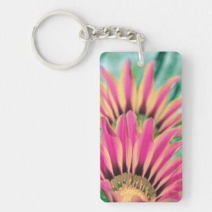 Shock rosa Daisy Petals Nyckelring