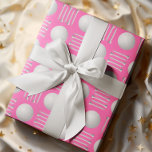 Shock rosa Golf Boll och Tee Gift Presentpapper<br><div class="desc">Snyggtens golfomslag papper. Vit golf bollar och T i ett reglerat rutnät mönster över en modig modern färgad bakgrund. Lämpligt för jul,  helgdag,  Fars dag,  Mors dag,  studenten,  födelsedagar med mera! Perfekt till din speciella golfer. Kontakta om du behöver hjälp med eventuella anpassningar för att passa önskemål.</div>