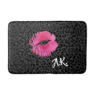 Shock rosa Lipgloss kiss Black Leopard med monogra Badrumsmatta
