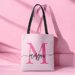 Shock rosa Modern Script Girly Monogram Namn Tygkasse<br><div class="desc">Bär med dig det du behöver i stil med vår Shock rosa Modern Script Girly Monogram Namn Tote Bag! Den här shock rosa har en fetstilt design och är en personlig med ditt namn i ett modernt skript i chicen för ett trendig, ett anpassningsbar utseende. Perfekt för inköp, skola eller...</div>