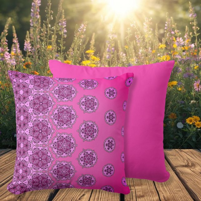 Shock rosa och lila mönster kudde (Hot pink and purple pattern throw pillow)