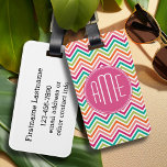 Shock rosa Teal Orange Chevrons Anpassningsbar Mon Bagagebricka<br><div class="desc">En djärv geometrisk utformning i färsk,  glad färg. Om du behöver justera monogrammen klickar du på knappen Anpassa och gör ändringar.</div>