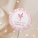 Shock rosa Westerna Bachelorette Party Runt Klistermärke<br><div class="desc">Shock rosa Western Bachelorette Party Classic Round Sticker Saddle i en vild kväll med denna Shock rosa Westerna Bachelorette Party-design! Med fetstilta cowgirl typsnitt och roligt rodeo-teman i en pulserande rosa färg palett är det perfekt för vilken land-vänlig brud som helst att vara. Oavsett om du planerar en Nashville-bachelorette helg,...</div>