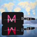 Shock rosa World Black Traveler Monogram Namn Bagagebricka<br><div class="desc">Resa i stil med vår Shock rosa World Traveler Karta Monogram Namn Luggage Tag! Den här märkrn har en sjudande shock rosa och en världskarta bakgrund och är personlig med ditt namn och monogram i ett chic. Perfekt för att identifiera ditt bagage snabbt och enkelt. Det kombinerar mode med funktion....</div>