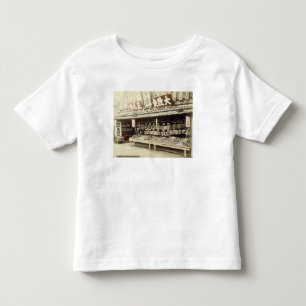 Shoe shoppar i Kyoto, c.1890 (detfärgade fotoet) T-shirt
