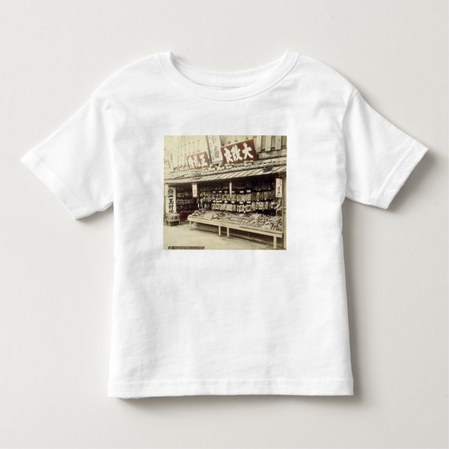 Shoe shoppar i Kyoto, c.1890 (detfärgade fotoet) T-shirt (Framsida)