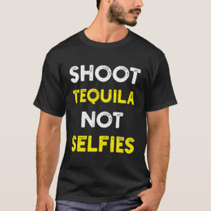 Shoot Tequila är inte självfiler T Shirt