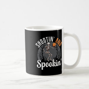 Shootin' och Spookin Skeleton Basketball Player Ha Kaffemugg