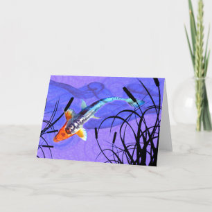 Shusui Koi i det purpurfärgade damm med Cattails Kort