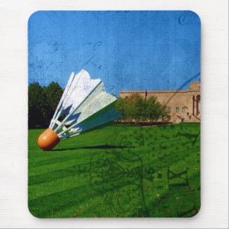 Shuttlecock på Gräsmatta Musmatta