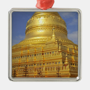 Shwezigon Pagoda i Bagan, Bagan (Pagan), 2 Julgransprydnad Metall