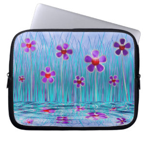 Shy Daisy Laptop sleeve
