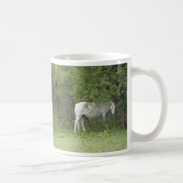 Shy White Horse Mugg (Höger)