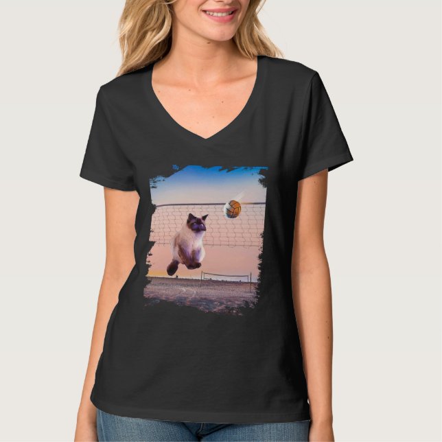 Siamese Cat Playing Beach Volleyball T Shirt (Framsida)