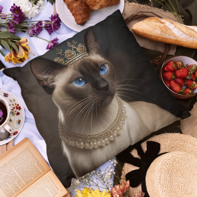 Siamesisk katt med Krona Kudde (Skapare uppladdad)