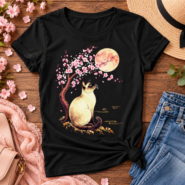 Siamesisk katt under en rosa måne t shirt (Skapare uppladdad)