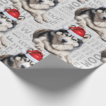 Siberian husky juljul för Hundälskare Presentpapper<br><div class="desc">Skruva upp dina helgdag-gåvor med lite roligt och perfekt till bulldog älskare,  detta vackra Siberian husky Santa har en hatt medan man ljuger ner mot en roligt och hund-bakgrund " WOOF" svan art konst.</div>