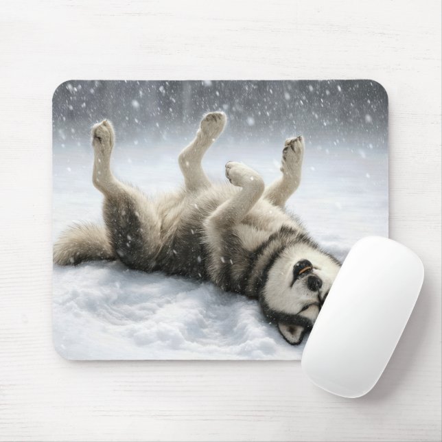 Siberisk Husky gör en snöängel Musmatta (Med mus)