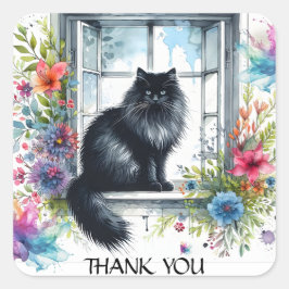 Sibiriska svarta katt i fönstersommarblommor fyrkantigt klistermärke