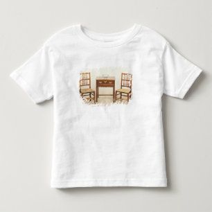 Sidobord och parar av spindlebaksidastolar tee shirt