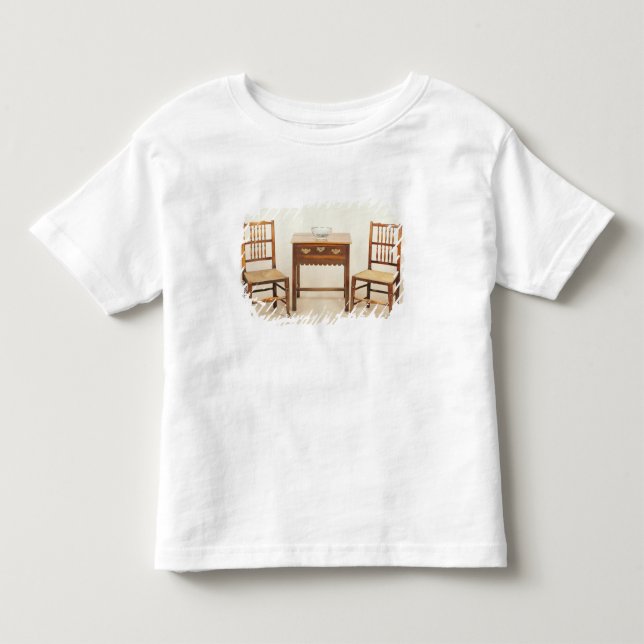 Sidobord och parar av spindlebaksidastolar tee shirt (Framsida)
