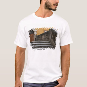 Siena, Toscana, Italien - Låg vinkelvy av Tee Shirt