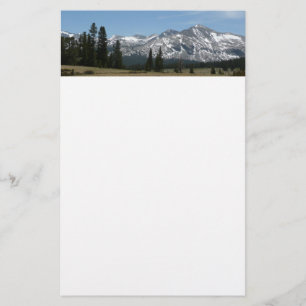 Sierra Nevada-bergen I från Yosemite Brevpapper