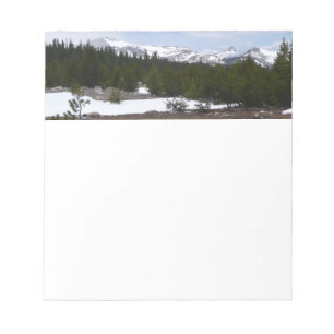 Sierra Nevadabergen och Snö vid Yosemite Anteckningsblock