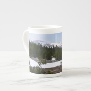 Sierra Nevadabergen och Snö vid Yosemite Benporslin Mugg