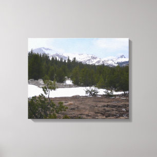Sierra Nevadabergen och Snö vid Yosemite Canvastryck