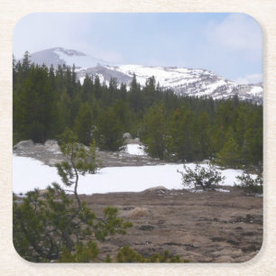 Sierra Nevadabergen och Snö vid Yosemite Underlägg Papper Kvadrat