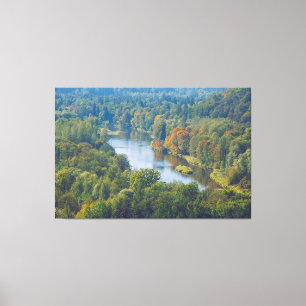 Sigulda Autumn i Picturesque Gauja River Valley Canvastryck