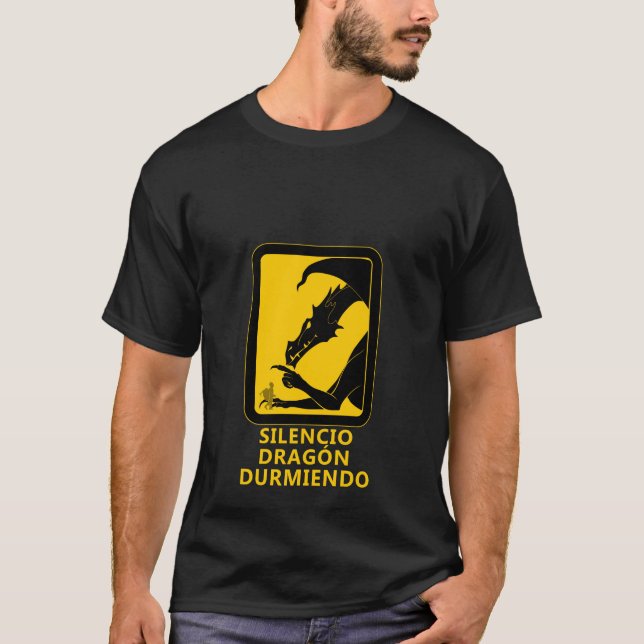Silencio dragón durmiendo. tee shirt (Framsida)
