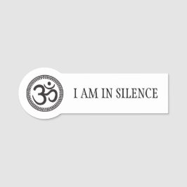 Silensmeditation - om symbol, Märkre Namnbricka