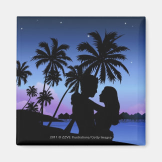 Silhouette av ett par som omfamnar stranden magnet