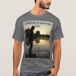 Silhouette av fiskaren i morgonen t shirt