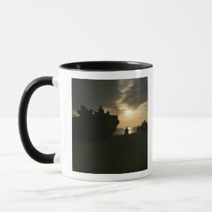 Silhouette av flottor mugg