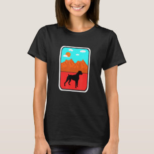 Silhouette Boxer Sol och Mountain Hund T Shirt