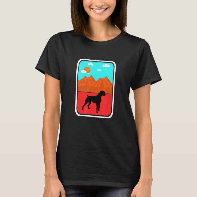 Silhouette Boxer Sol och Mountain Hund T Shirt (Framsida)