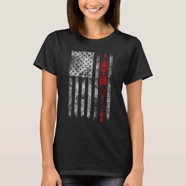 Silhouette Fuse Cutout American Flagga Lineman T Shirt (Framsida)