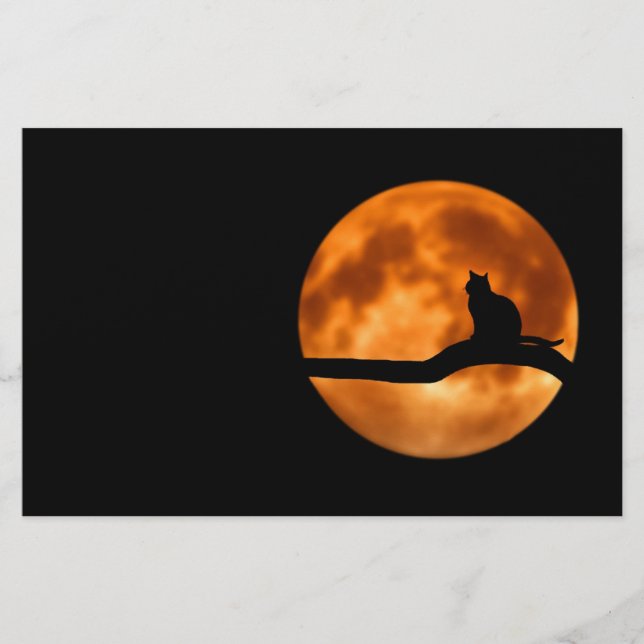 Silhouette i en svart katt i Träd Brevpapper (Framsida)