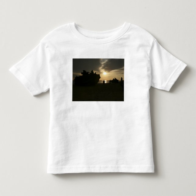 Silhouette of Marines Tee Shirt (Framsida)
