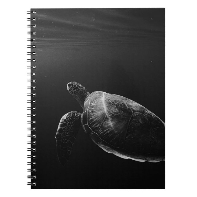 SILHOUETTE OF SEA TURTLE UNDERWATER ANTECKNINGSBOK (Framsidan)