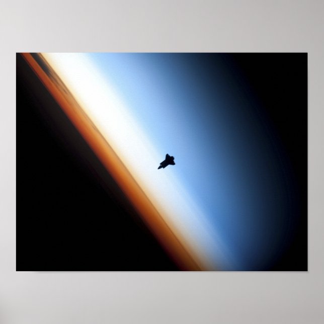 Silhouette of space shuttle Endeavor Poster (Framsidan)